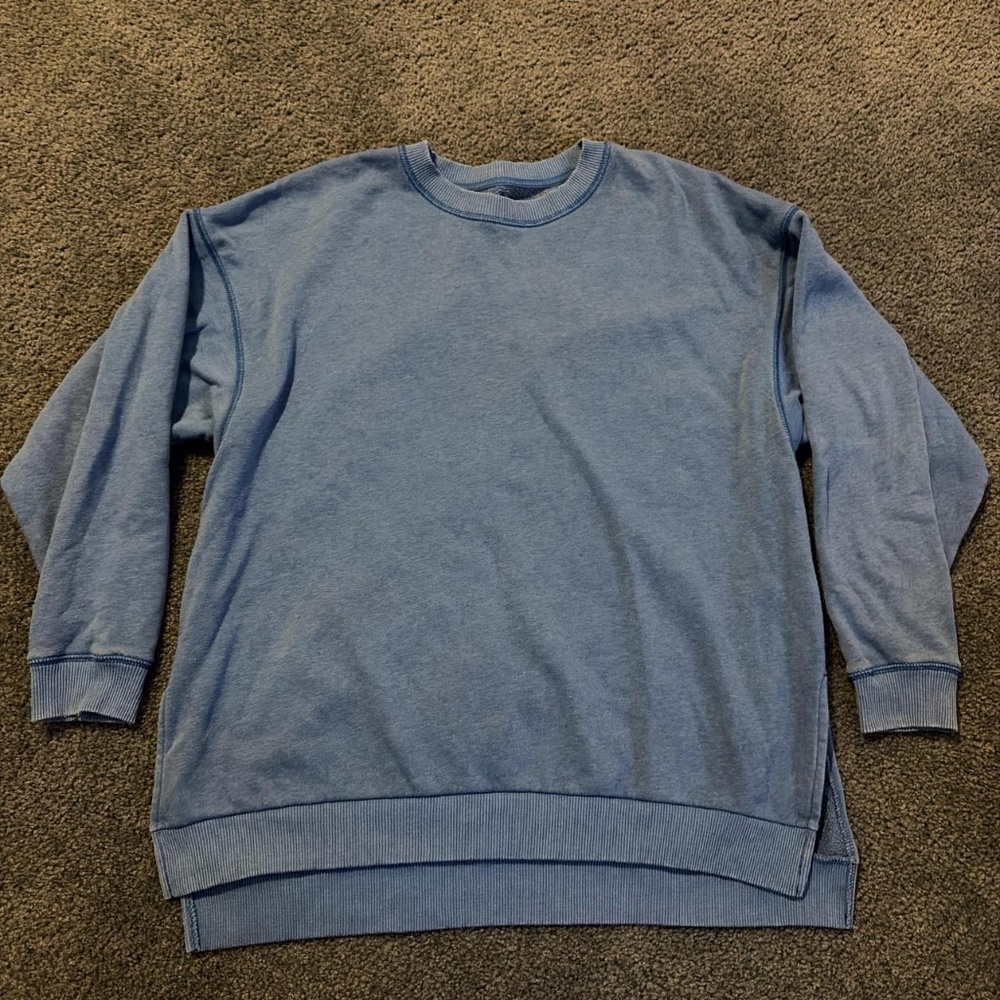 American Eagle Women's Blue Sweatshirt